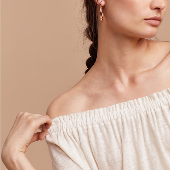 Aritzia Sartre Off the Shoulder Top - Picture 3 of 4